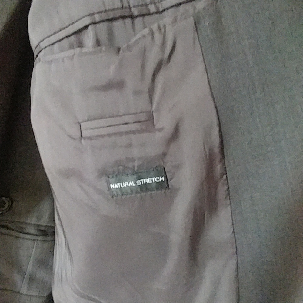 Hugo Boss - Picture 3 of 4